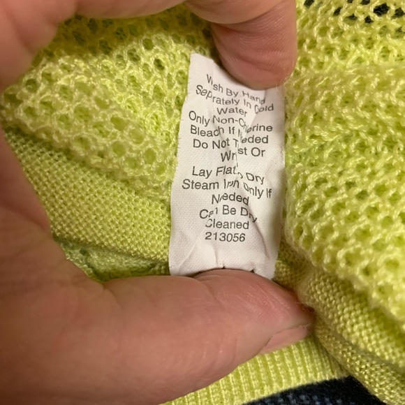Cabi Light lime green mesh back sweater - Picture 4 of 6